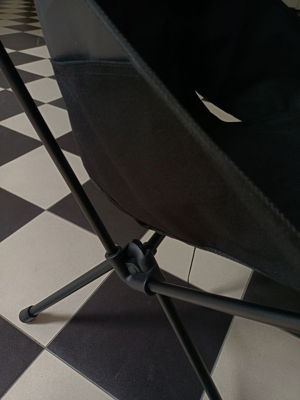 IS-08® Sunset Chair